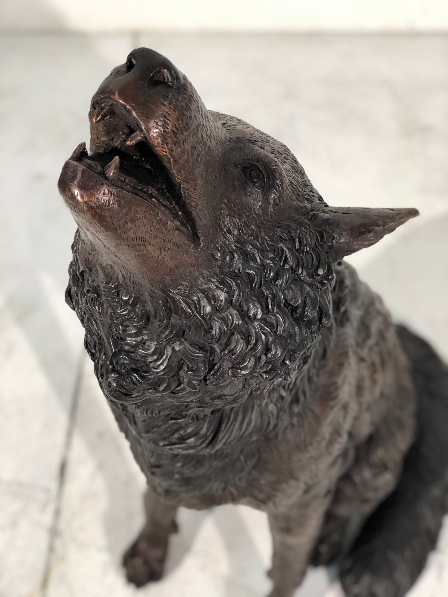 Sitting Howling Wolf Bronze Statue